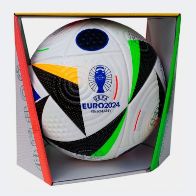 Мяч футбольный adidas Fussballliebe Pro - Официальный мяч ЧЕ по футболу UEFA 2024 (FIFA Quality Pro)