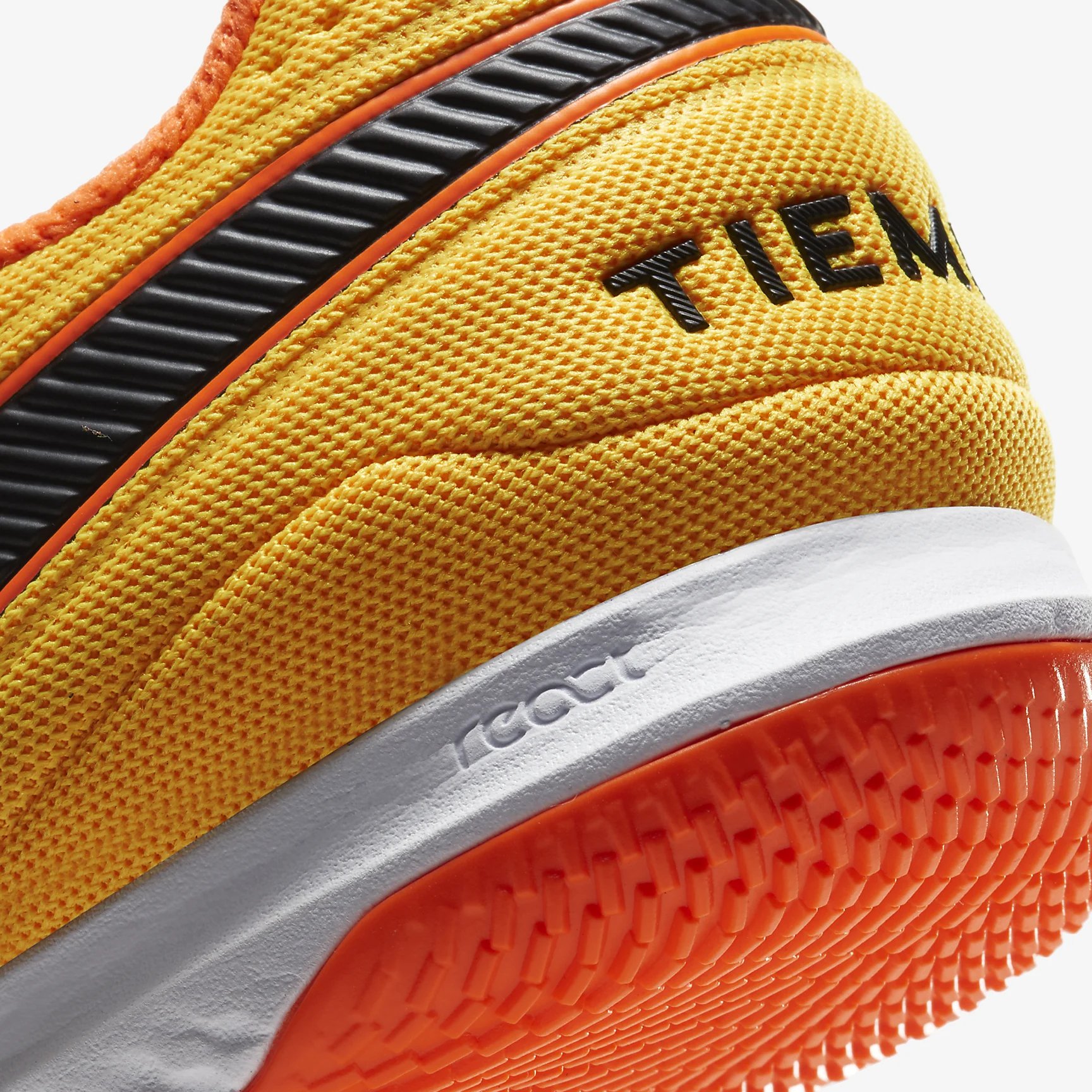 Игровая обувь для зала Nike Tiempo React Legend 8 Pro IC