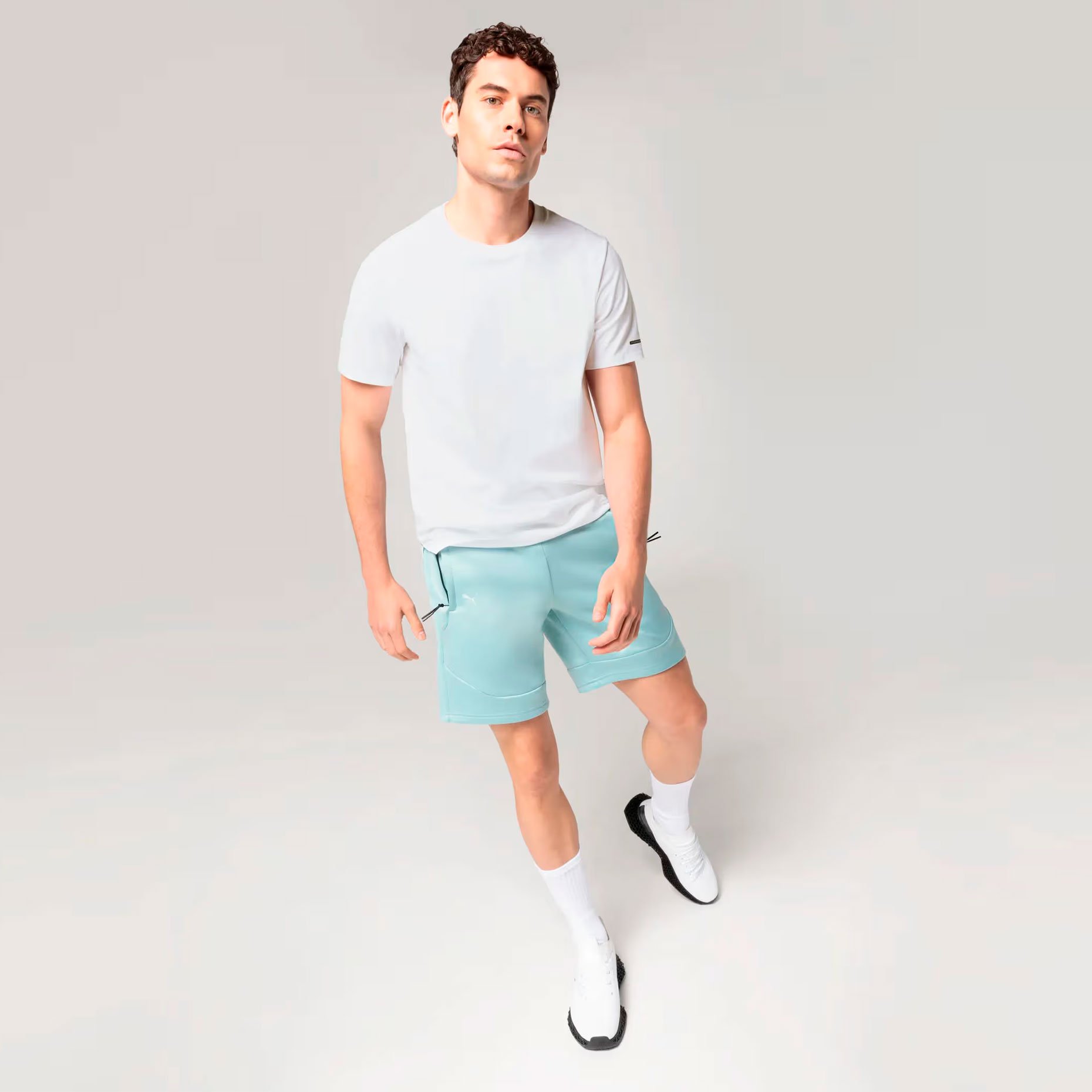 Футболка Puma Porsche Design Essential Tee Футболка Puma Porsche Design Essential Tee