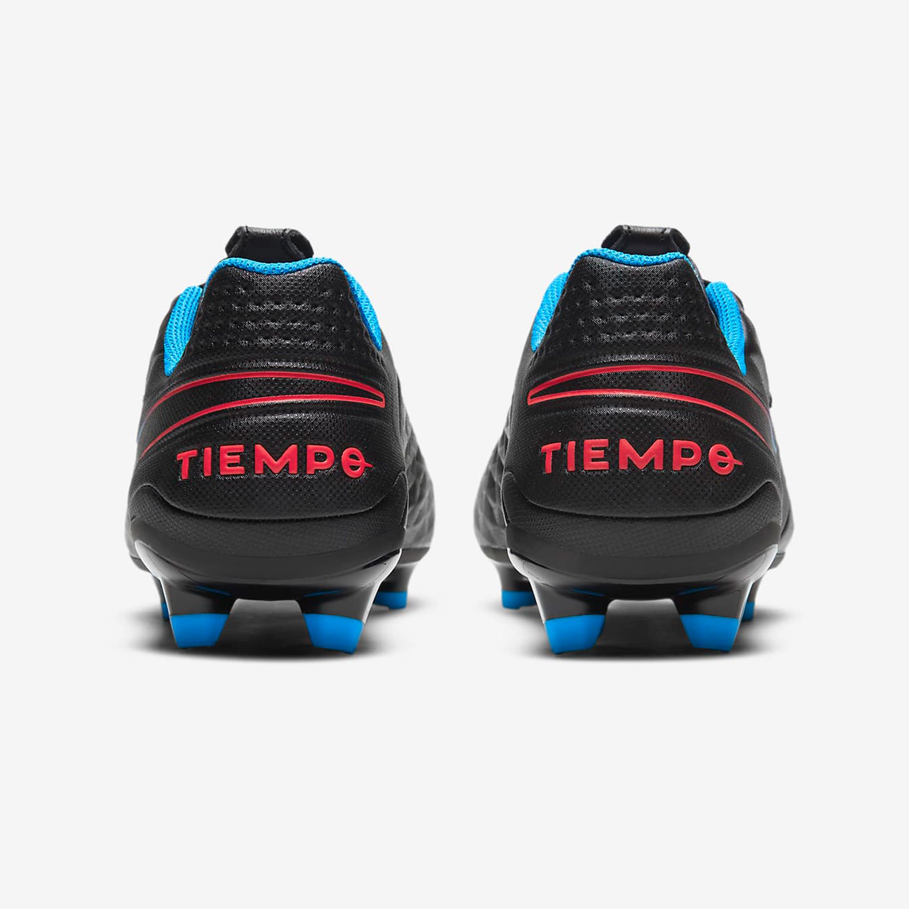 Футбольные бутсы Nike Tiempo Legend 8 Academy FG/MG