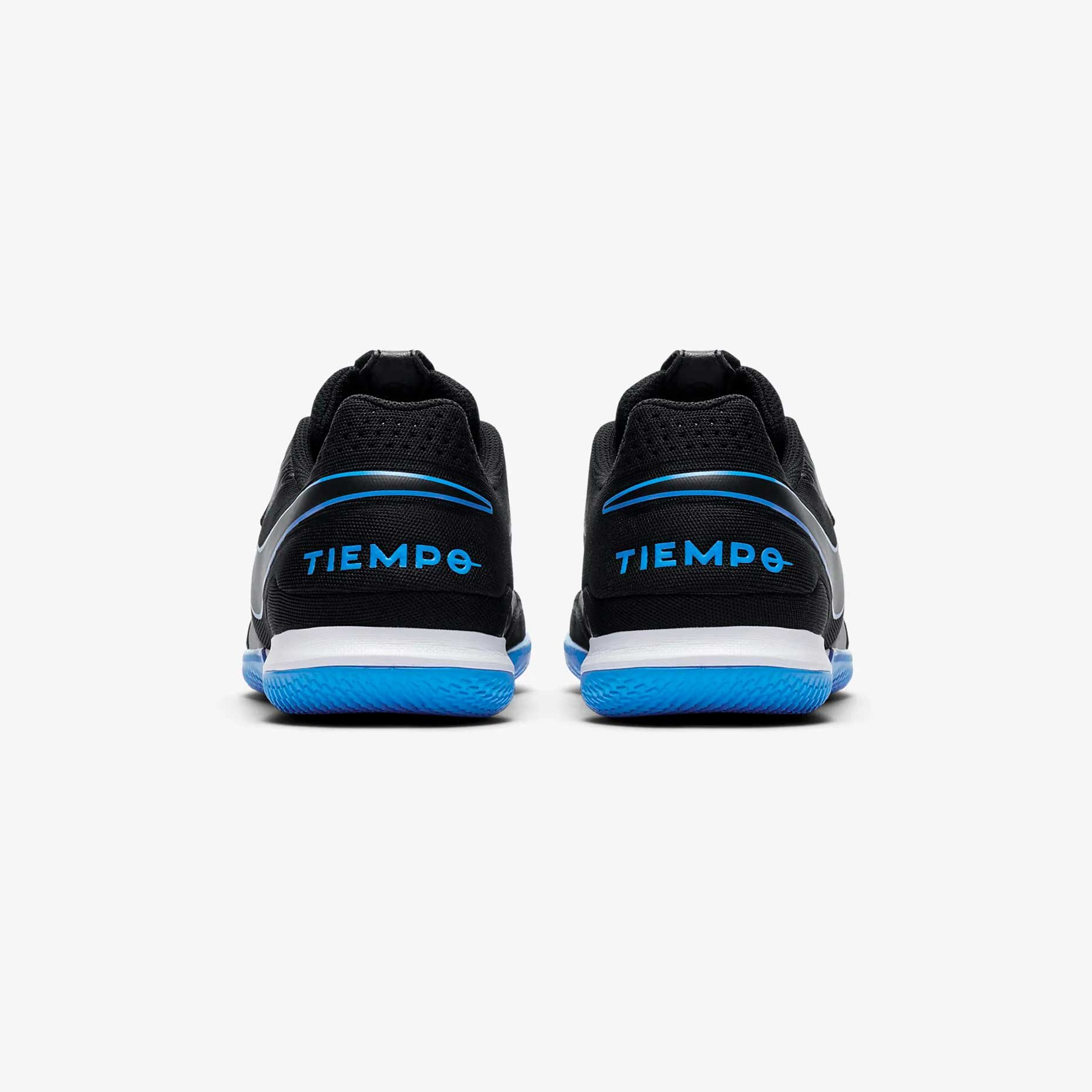 Обувь для зала Nike LEGEND 8 ACADEMY IC