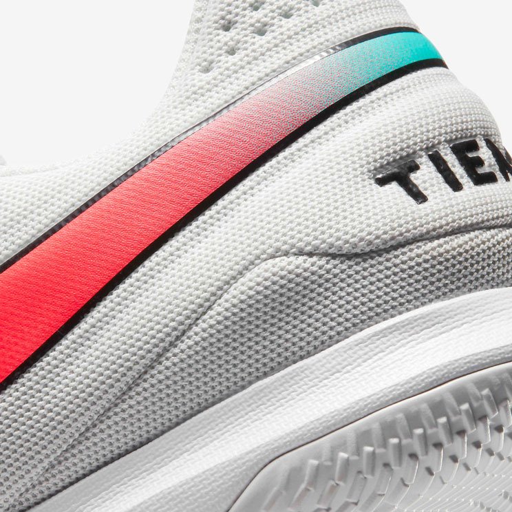 Игровая обувь для зала Nike Tiempo Legend 8 Academy IC (белый)