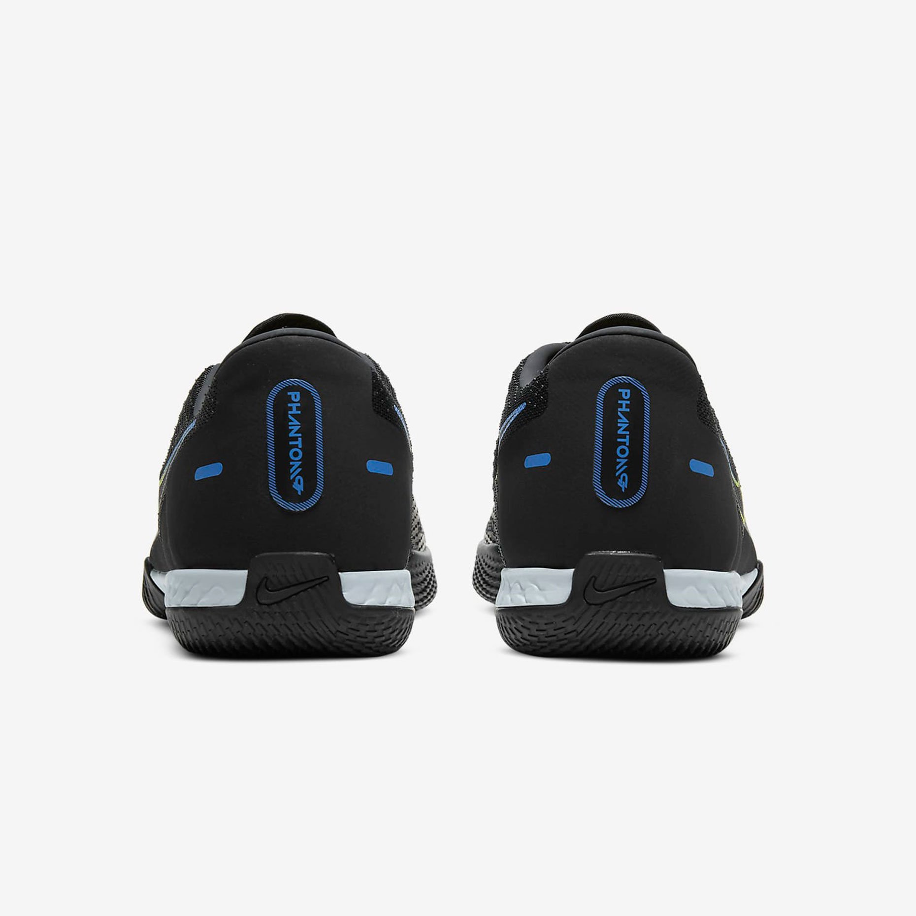 Игровая обувь для зала Nike React Phantom GT Pro IC