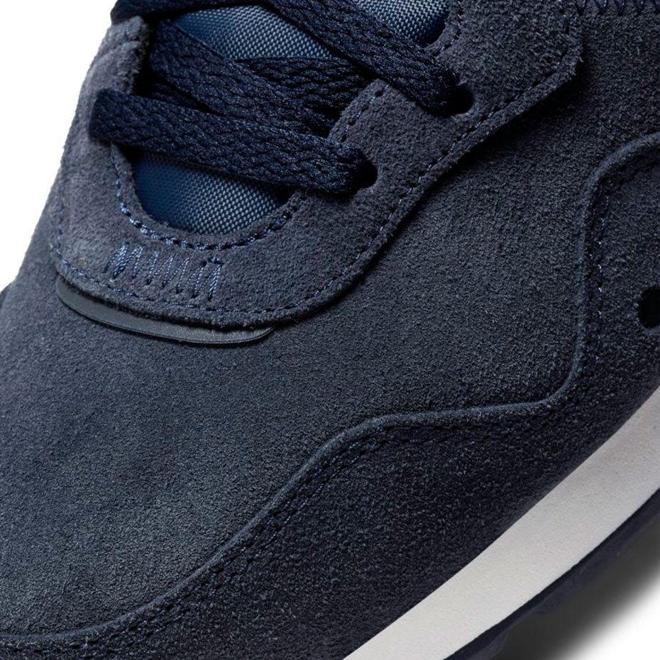 Nike runner suede deals