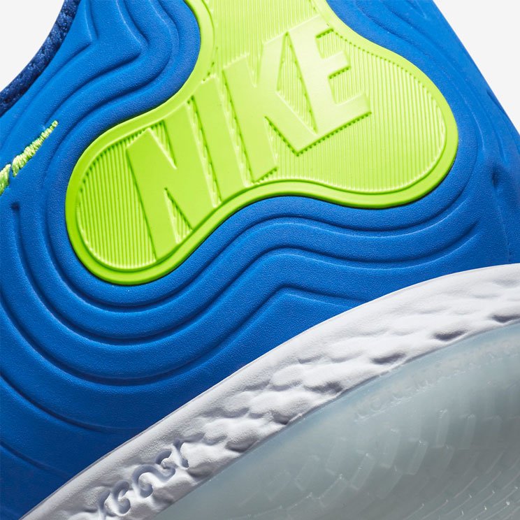 Игровая обувь для зала  Nike React Gato