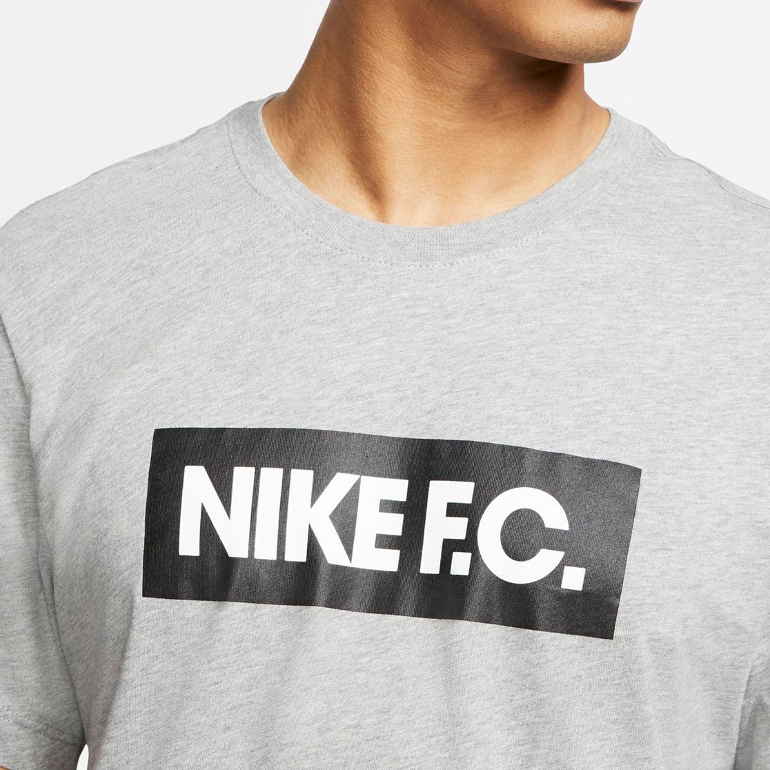 Футболка Nike F.C. SE11