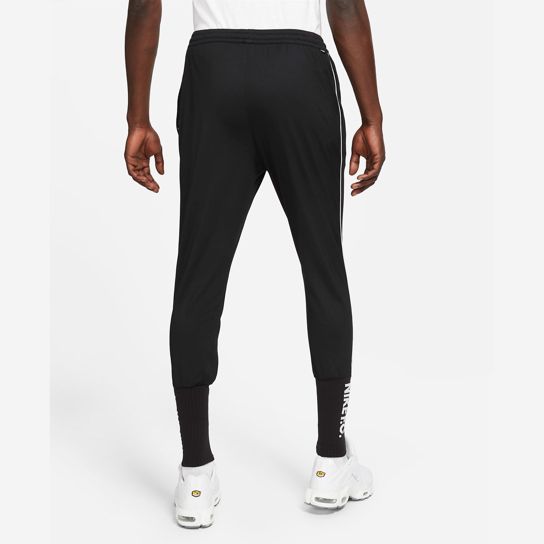 Nike F.C. DA8145 010 Footballmania