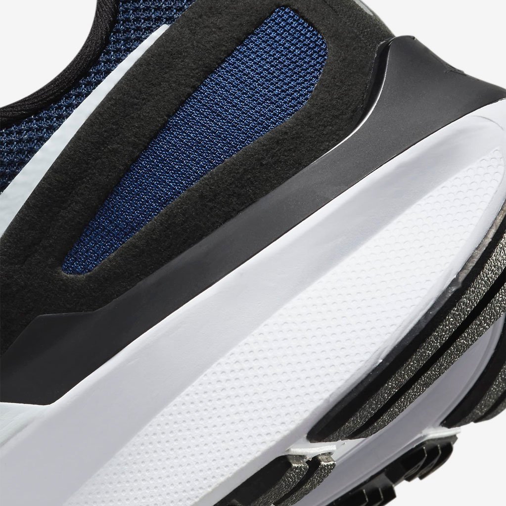 Nike sports shoes under 25 on sale