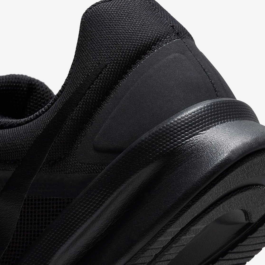 Nike Run Swift 3 Triple Black DR2695 003 Footballmania