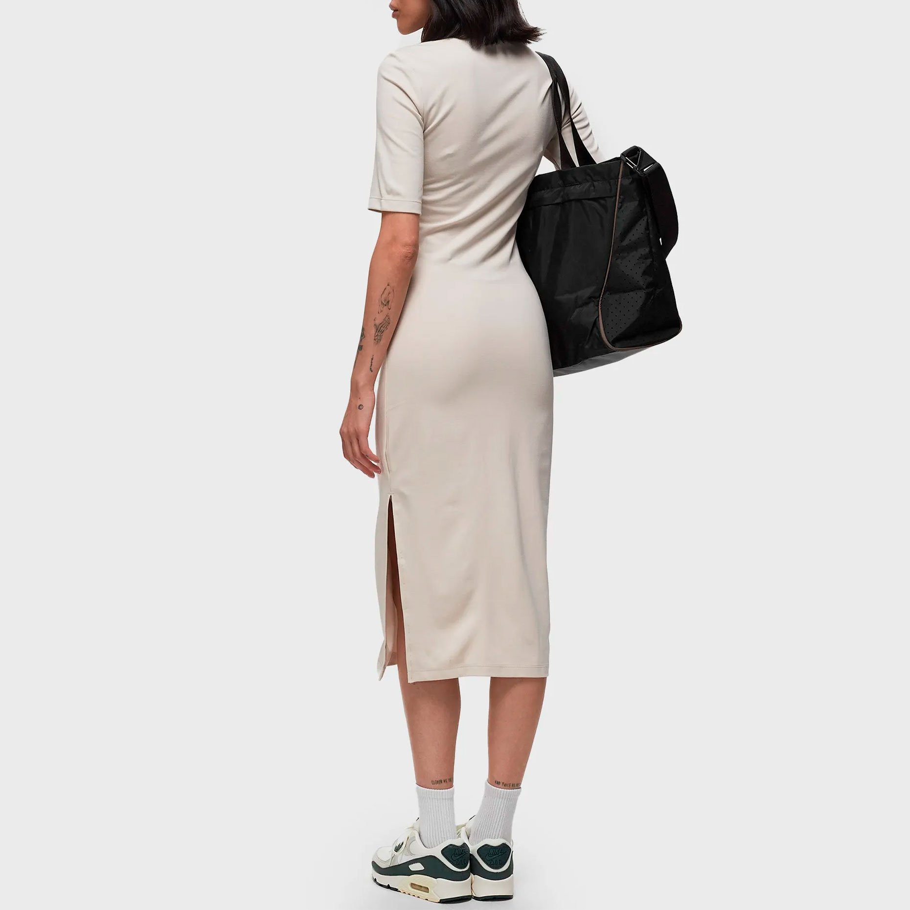 Nike essential tight outlet