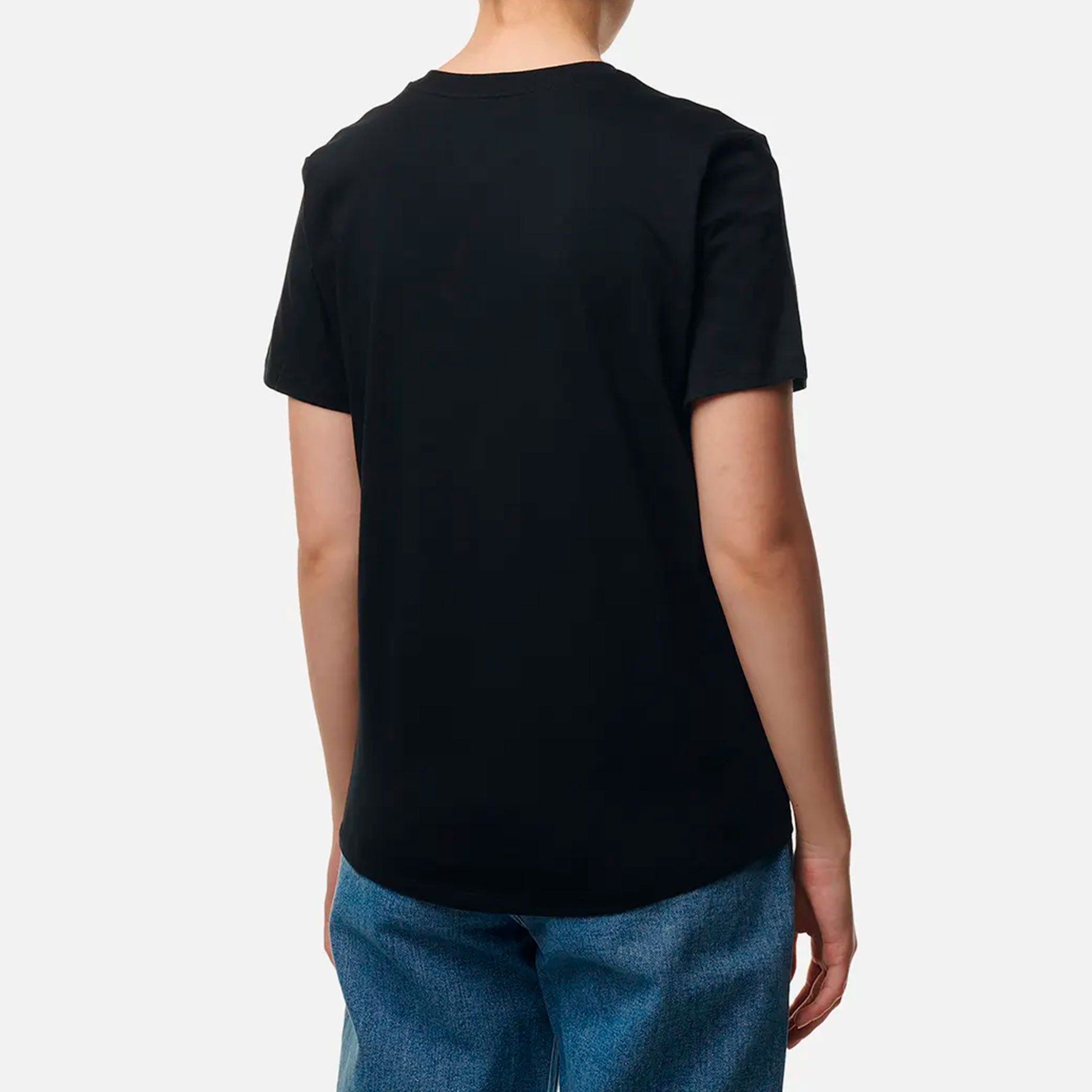 Футболка женская Nike Sportswear Club Tee Футболка женская Nike Sportswear Club Tee