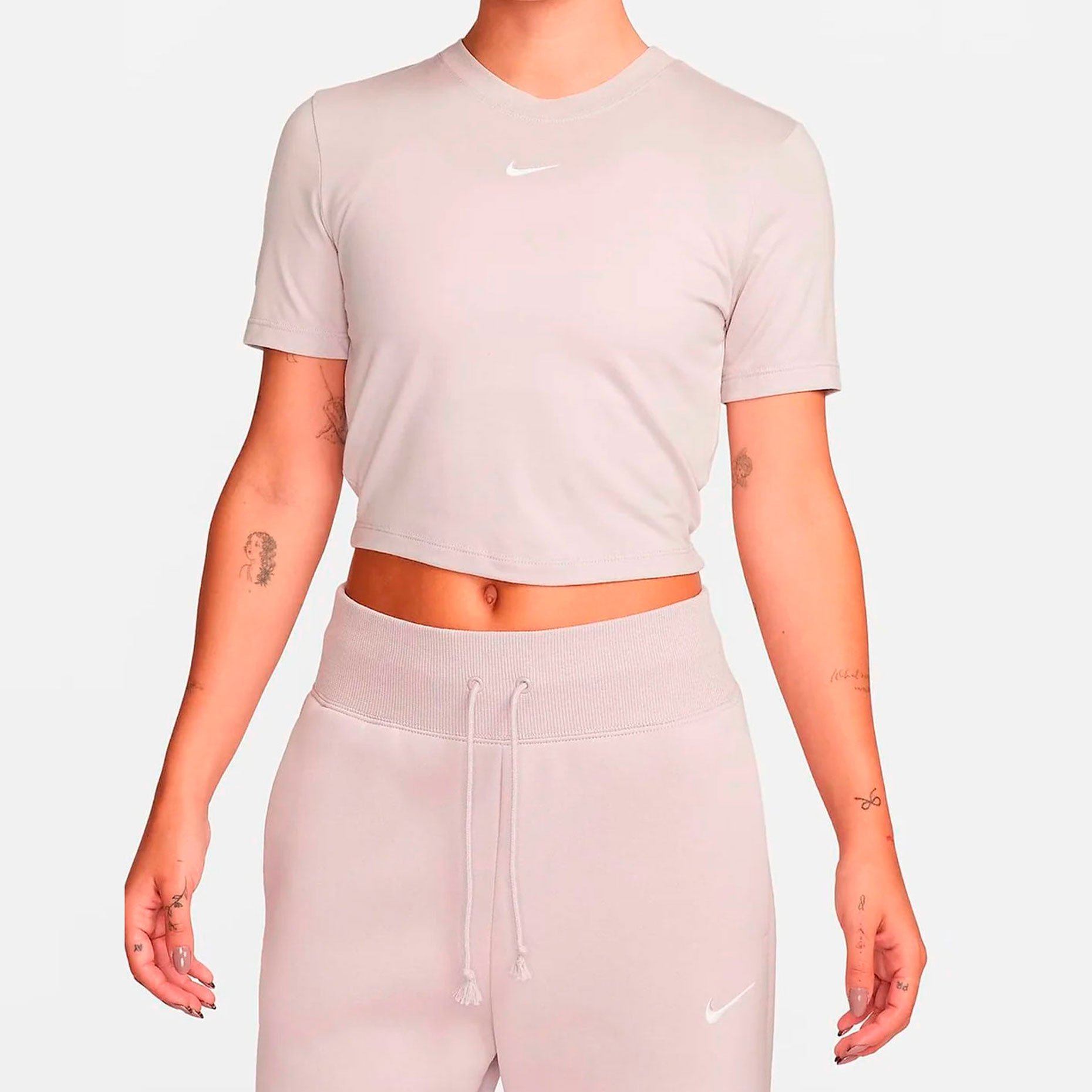 Nike Sportswear Essential Slim Cropped T Shirt FB2873 019 Footballmania