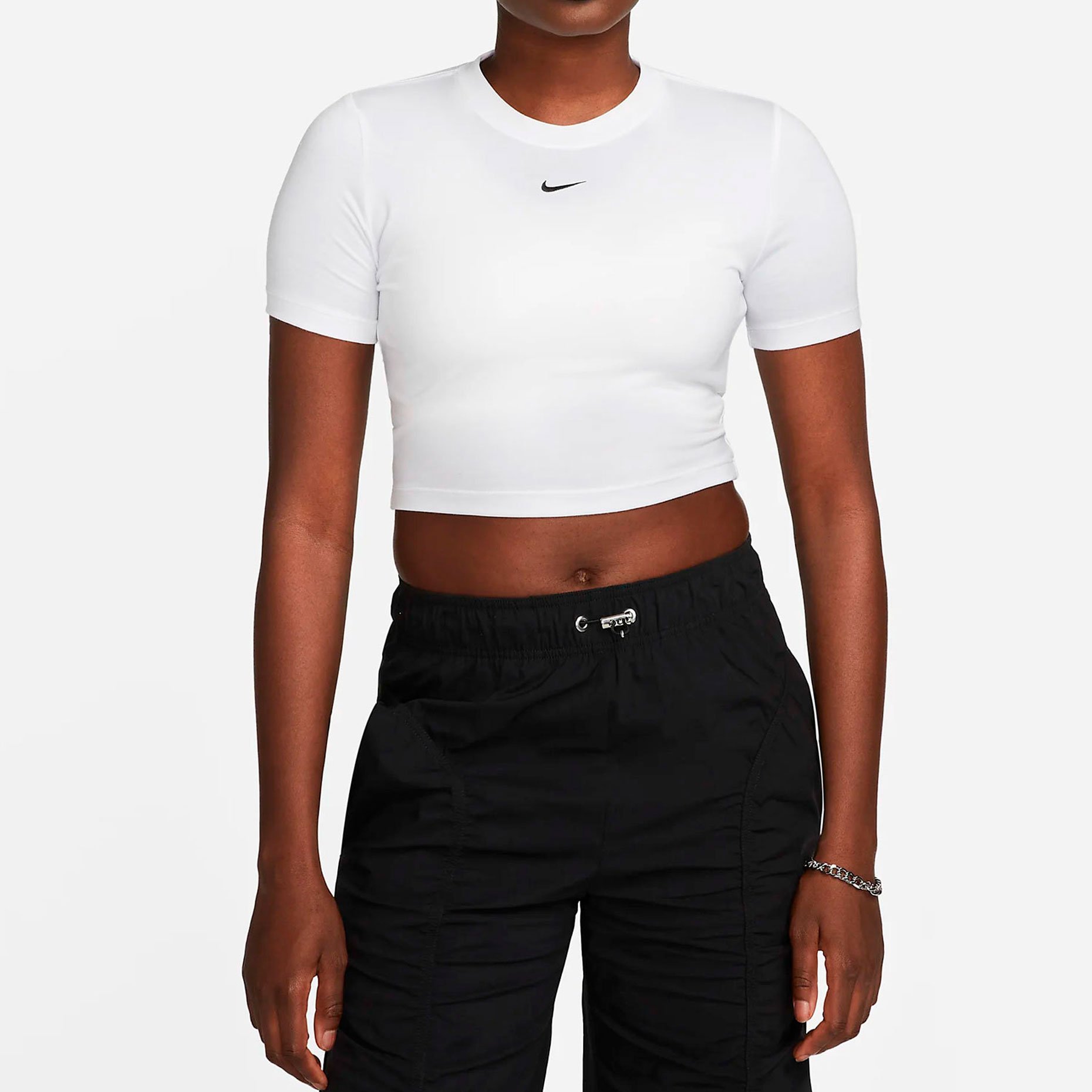 Nike Sportswear Essential Slim Cropped T Shirt FB2873 100 Footballmania