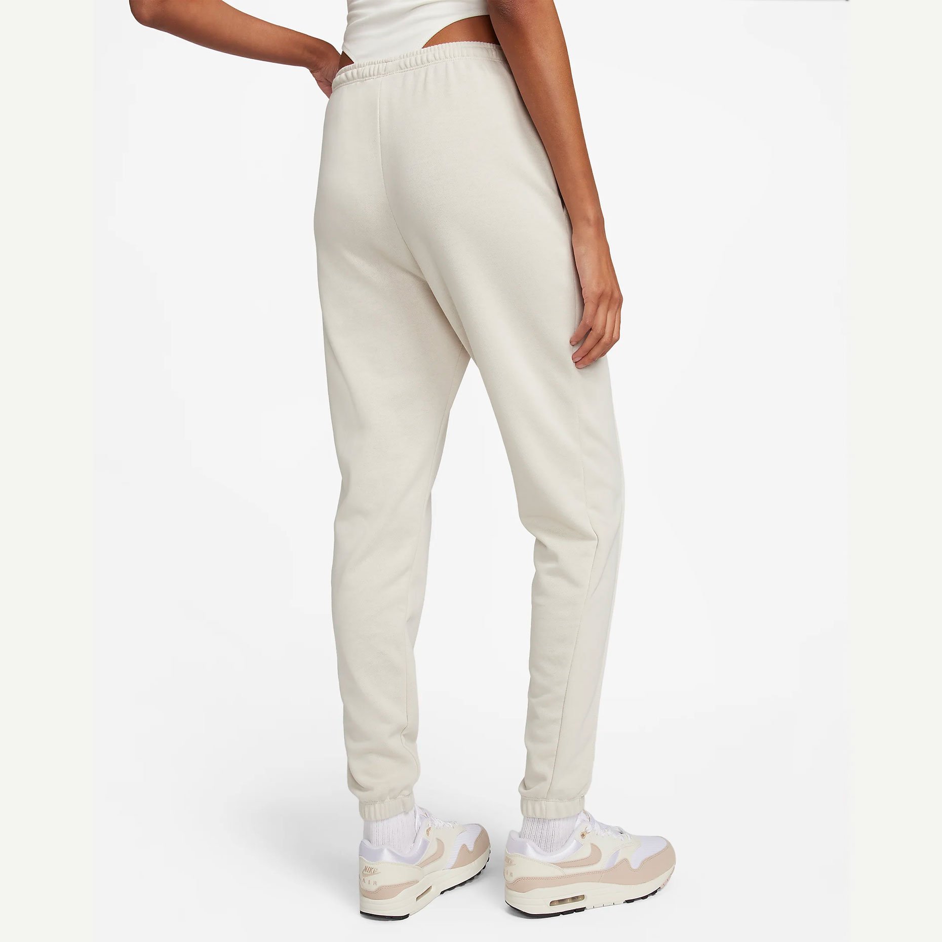 Nike chino joggers on sale