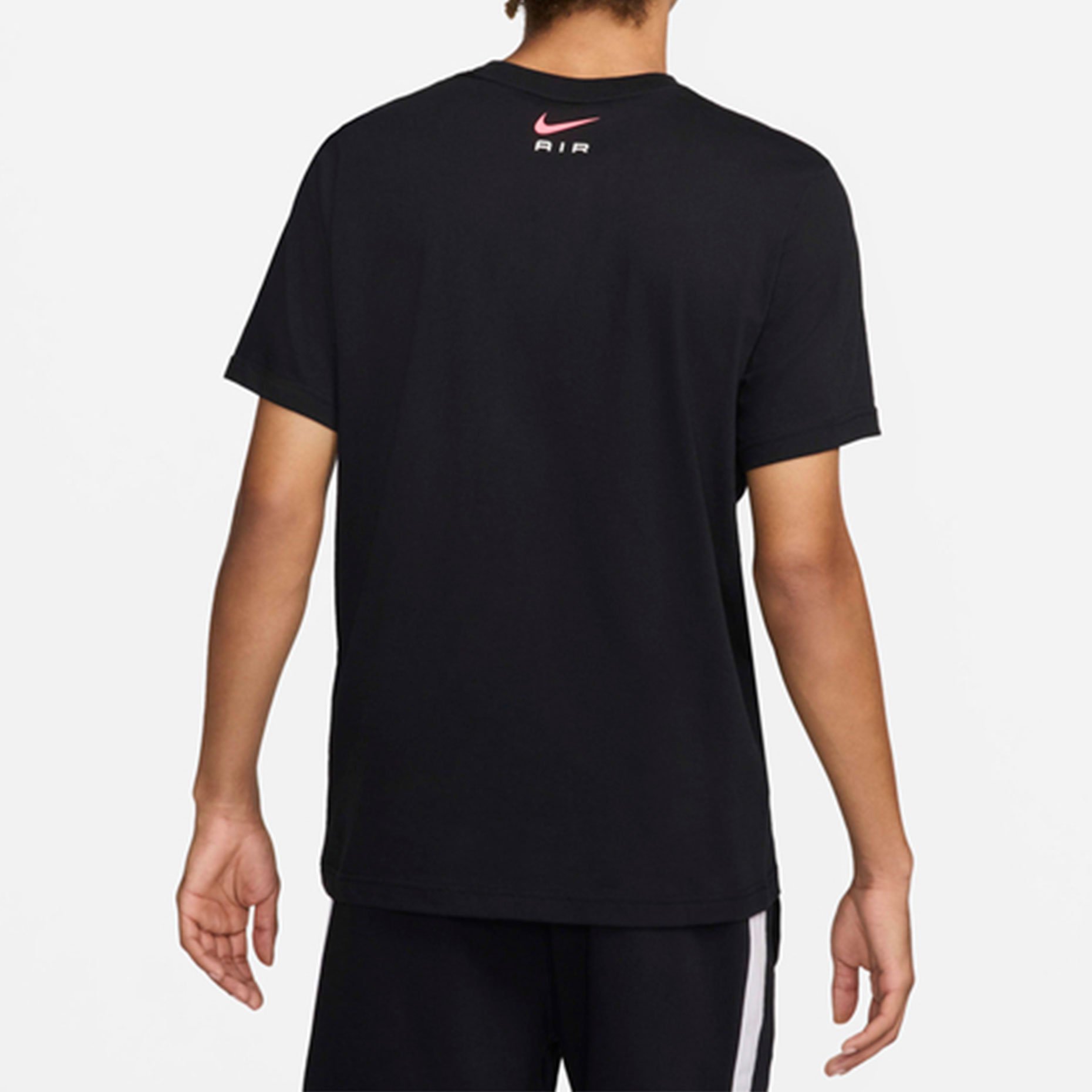 Nike Spotrswear Sweat Air Graphic Tee FN7704 013 Footballmania