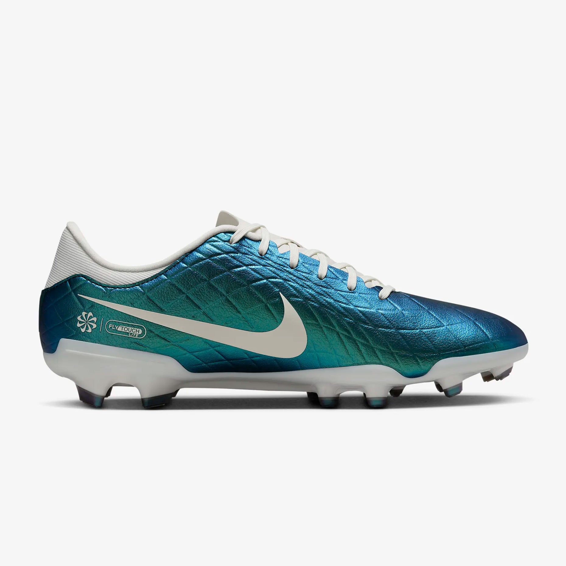 Nike womens cleats deals
