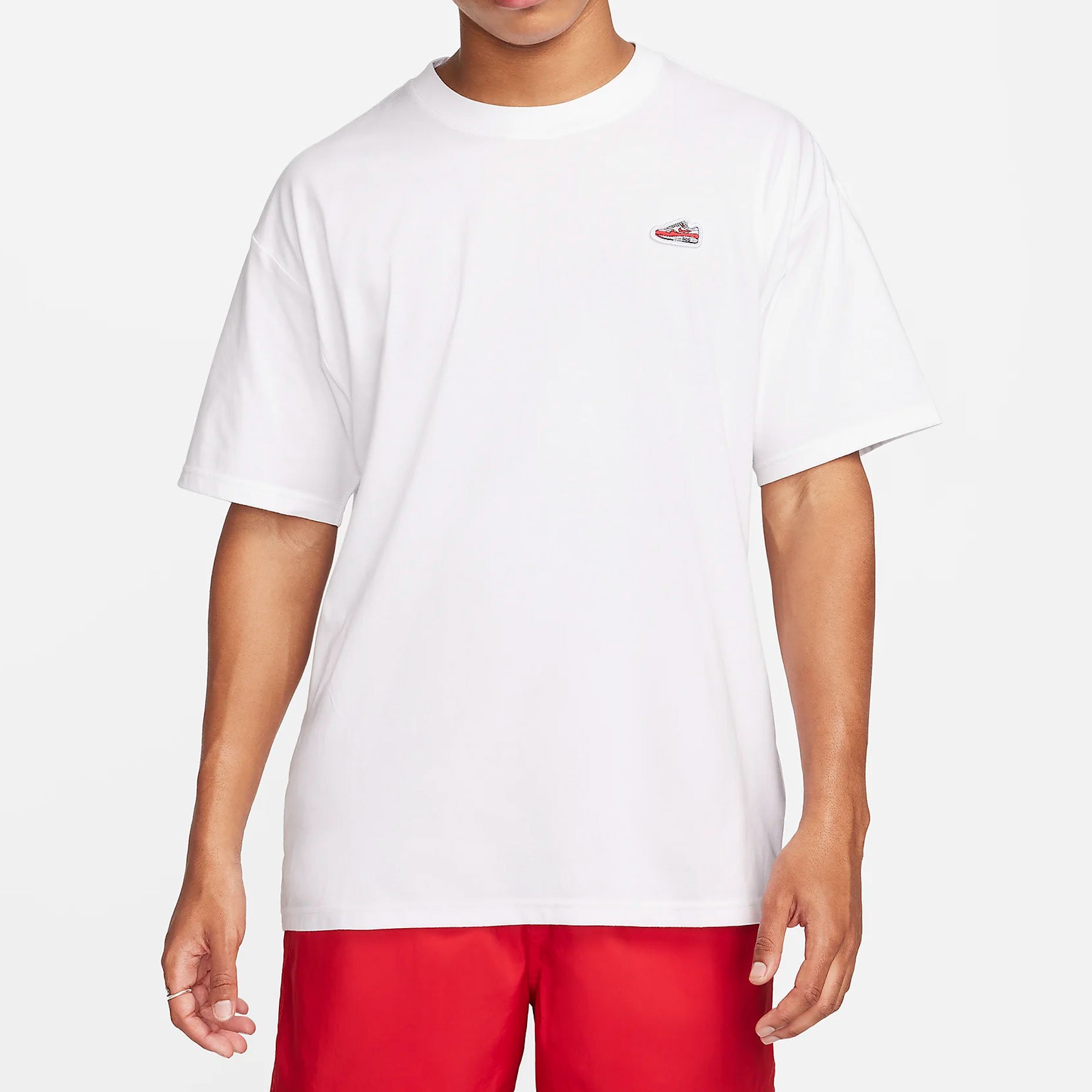 Sneaker tee outlet