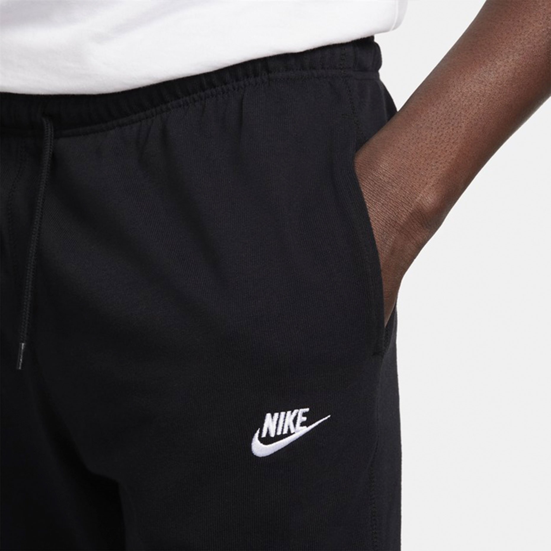 Jogging nike noire deals