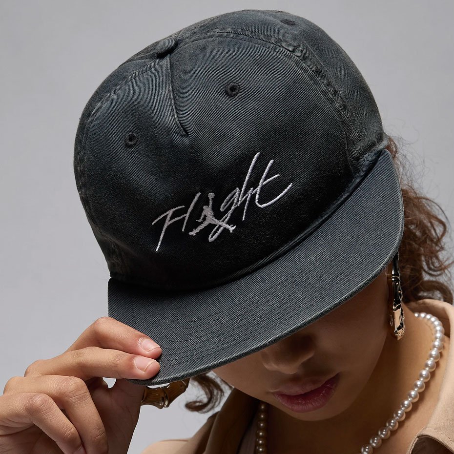 Jordan Flight Pro Unstructured 5 Panel Cap FV5300 010 Footballmania