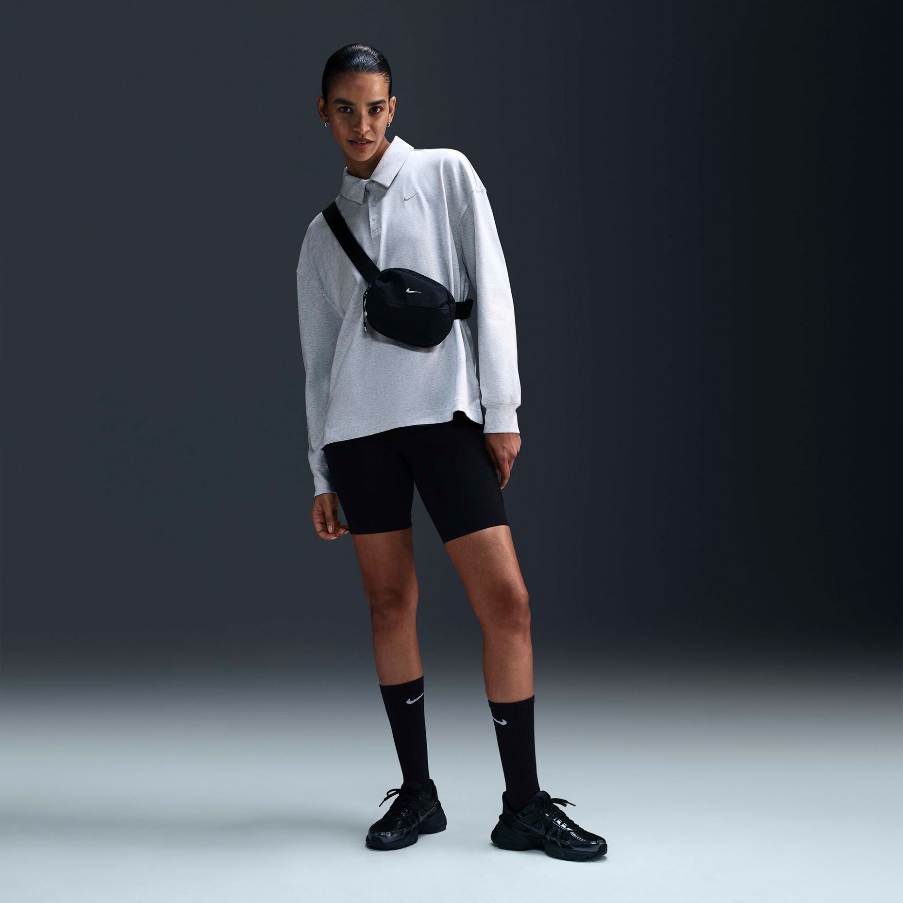 Женское поло Nike Sportswear Essential Polo Женское поло Nike Sportswear Essential Polo