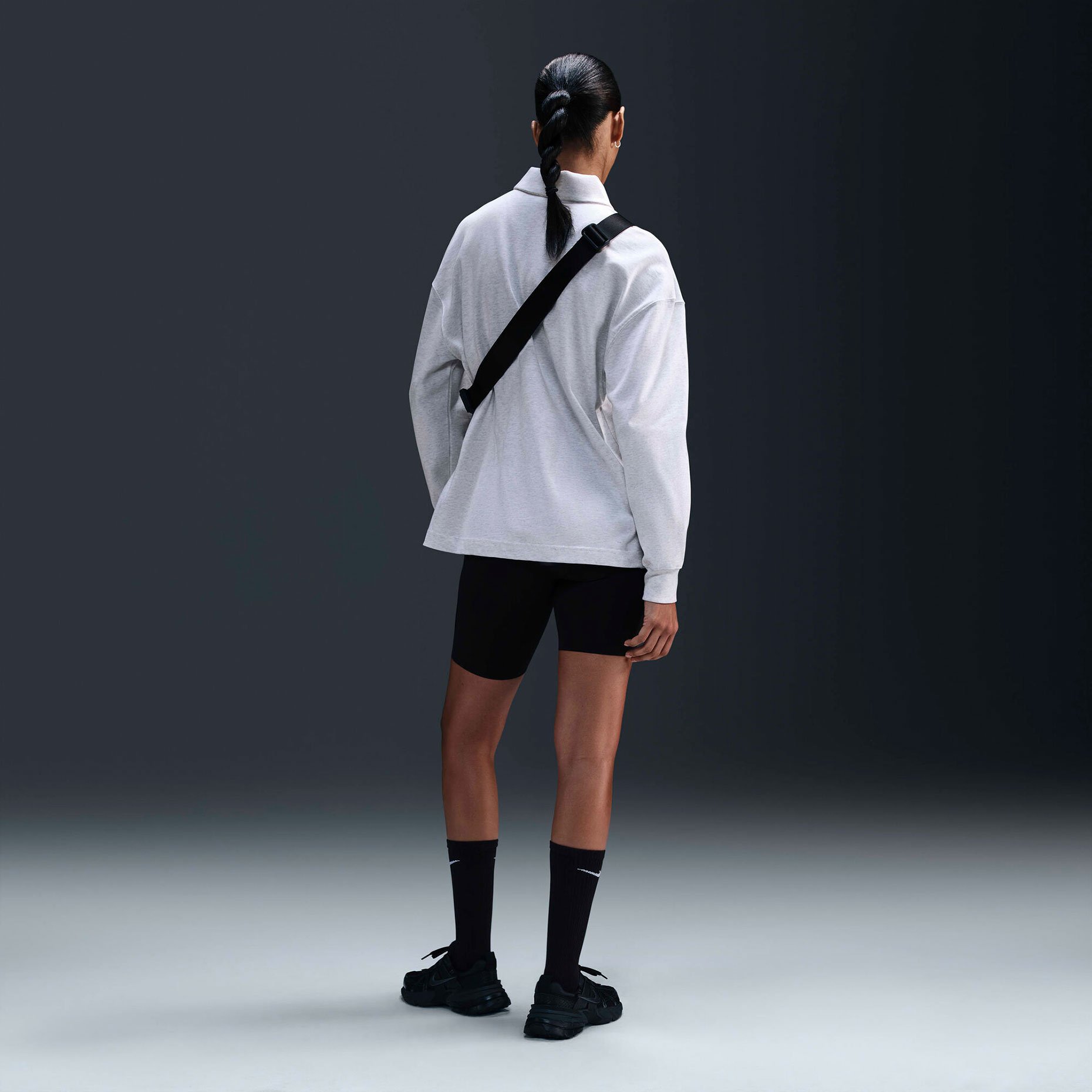 Женское поло Nike Sportswear Essential Polo Женское поло Nike Sportswear Essential Polo