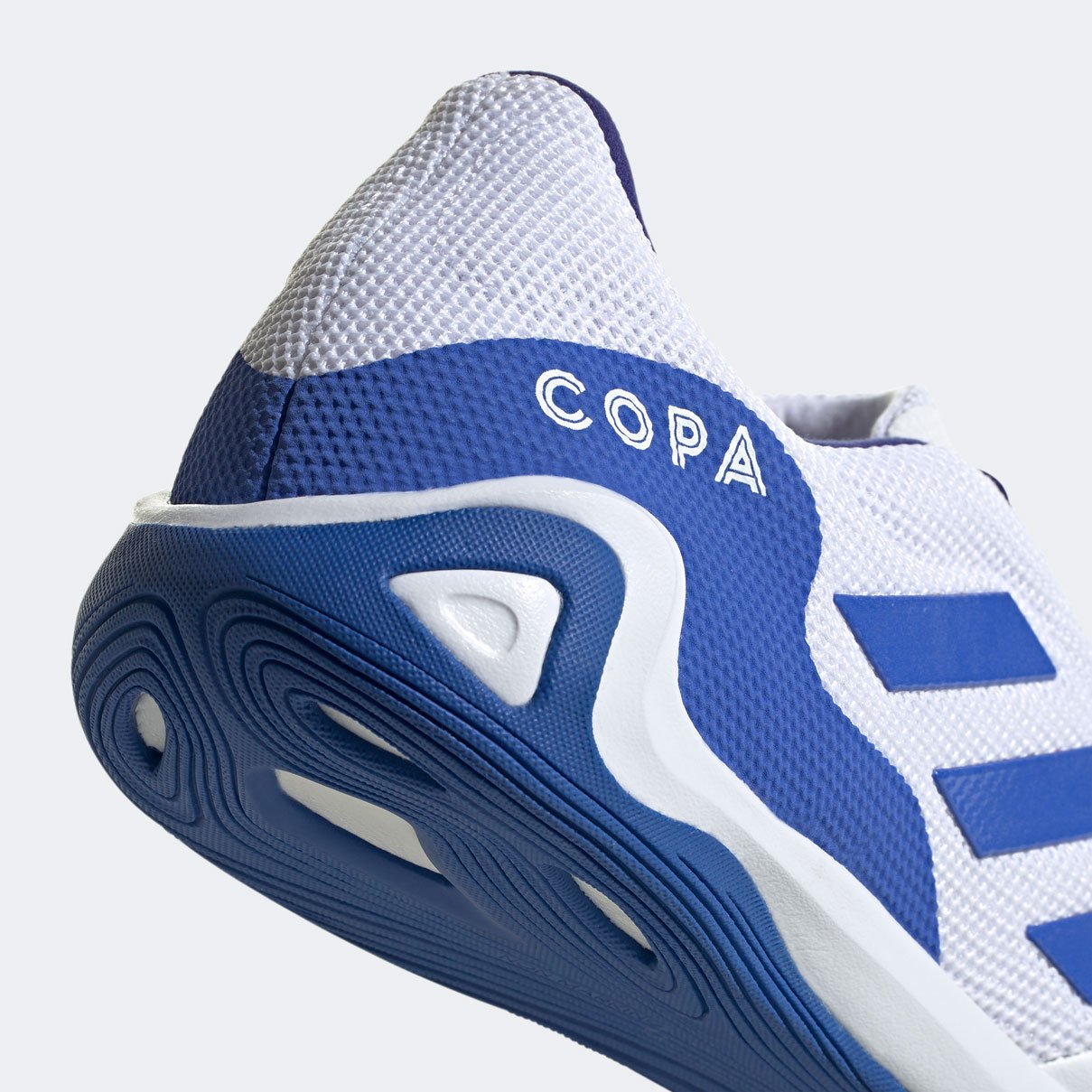 Игровая обувь для зала adidas Copa Sense.3 IN