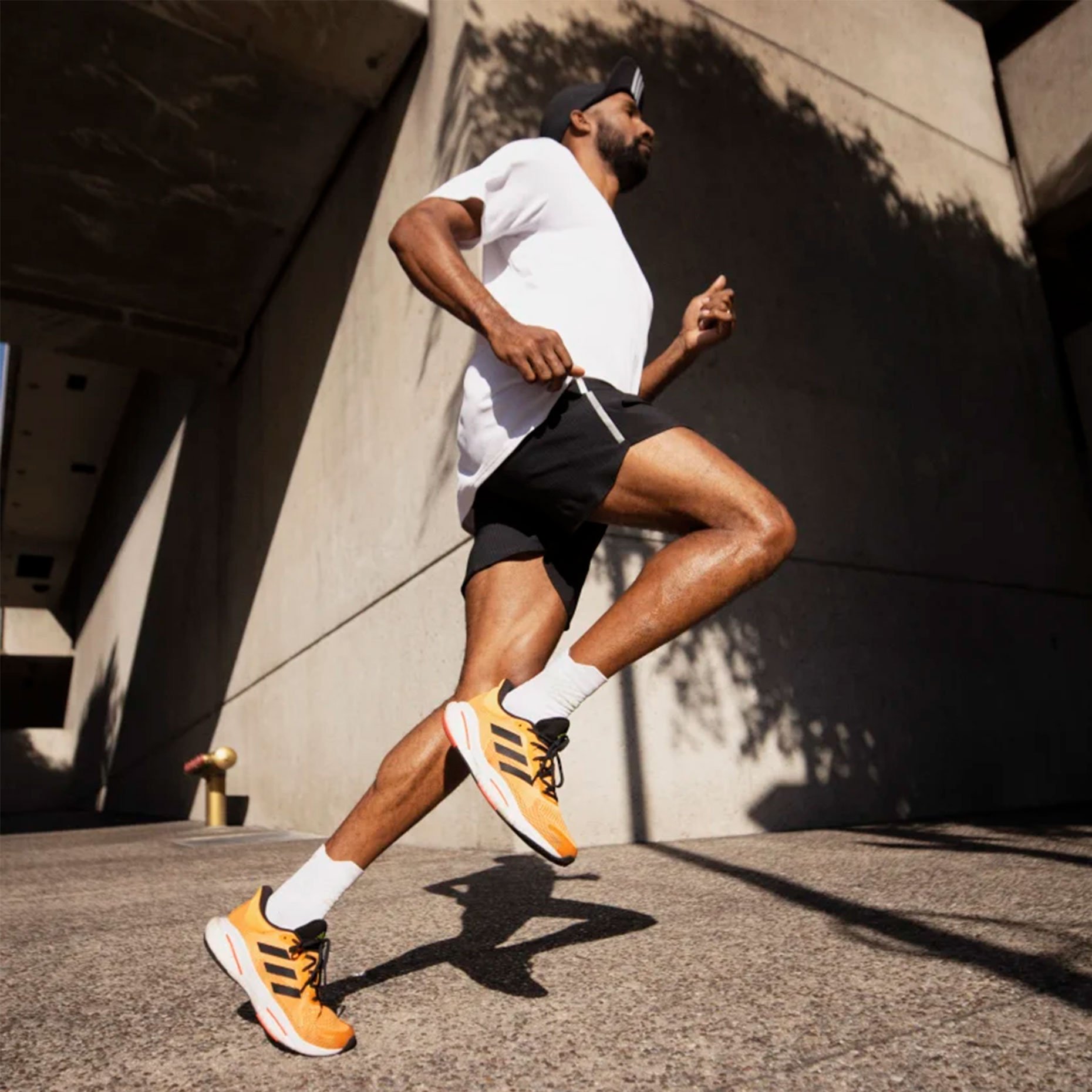 Кроссовки для бега adidas Solarglide 5