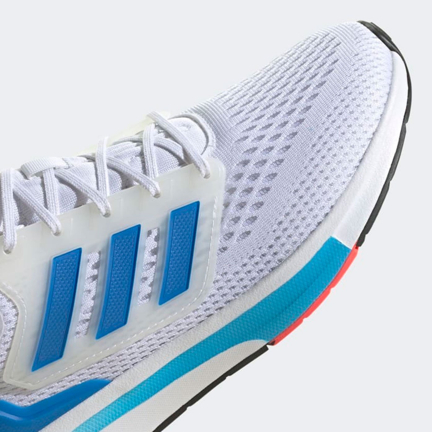 Кроссовки для бега adidas EQ21 Run