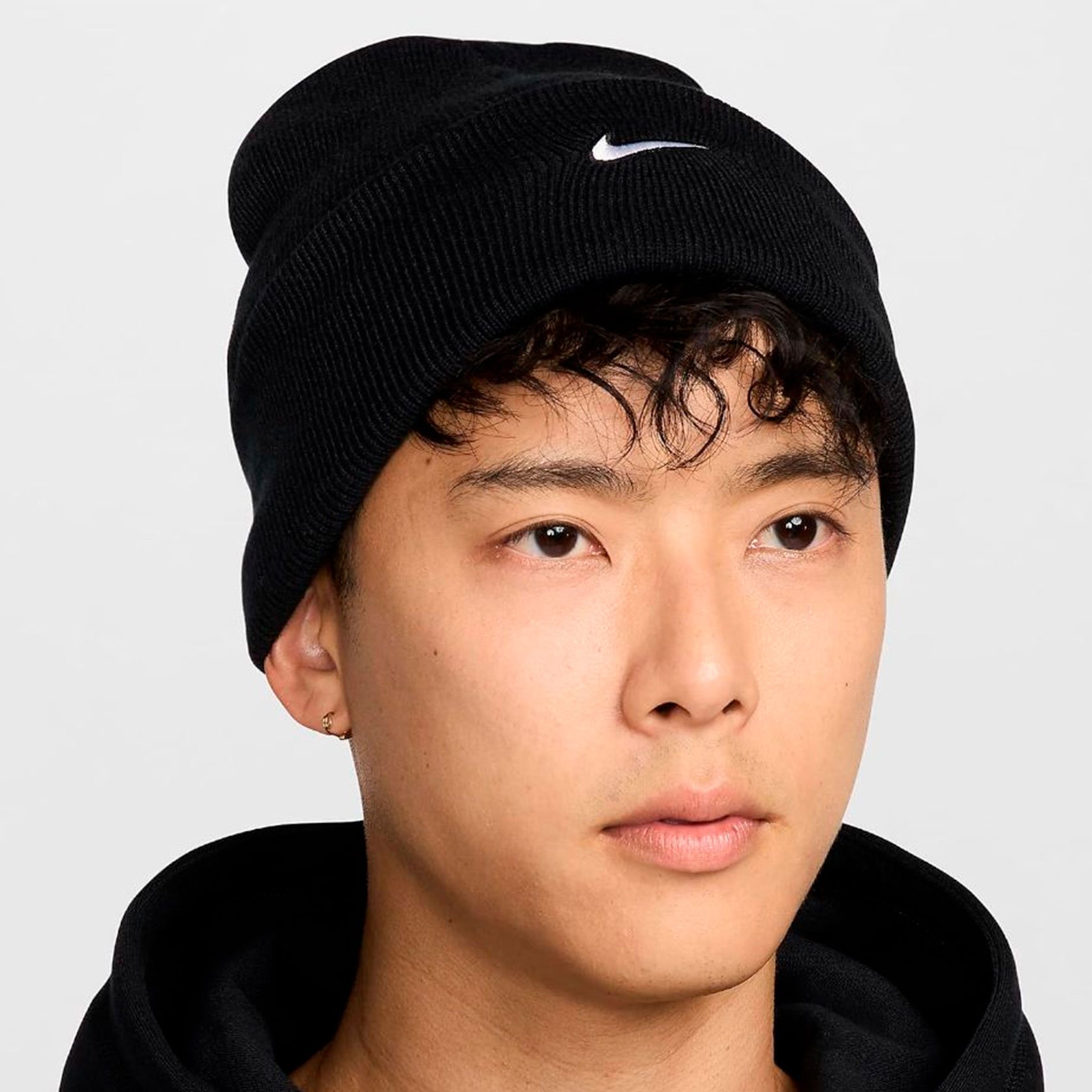 Шапка Nike Peak Beanie Шапка Nike Peak Beanie