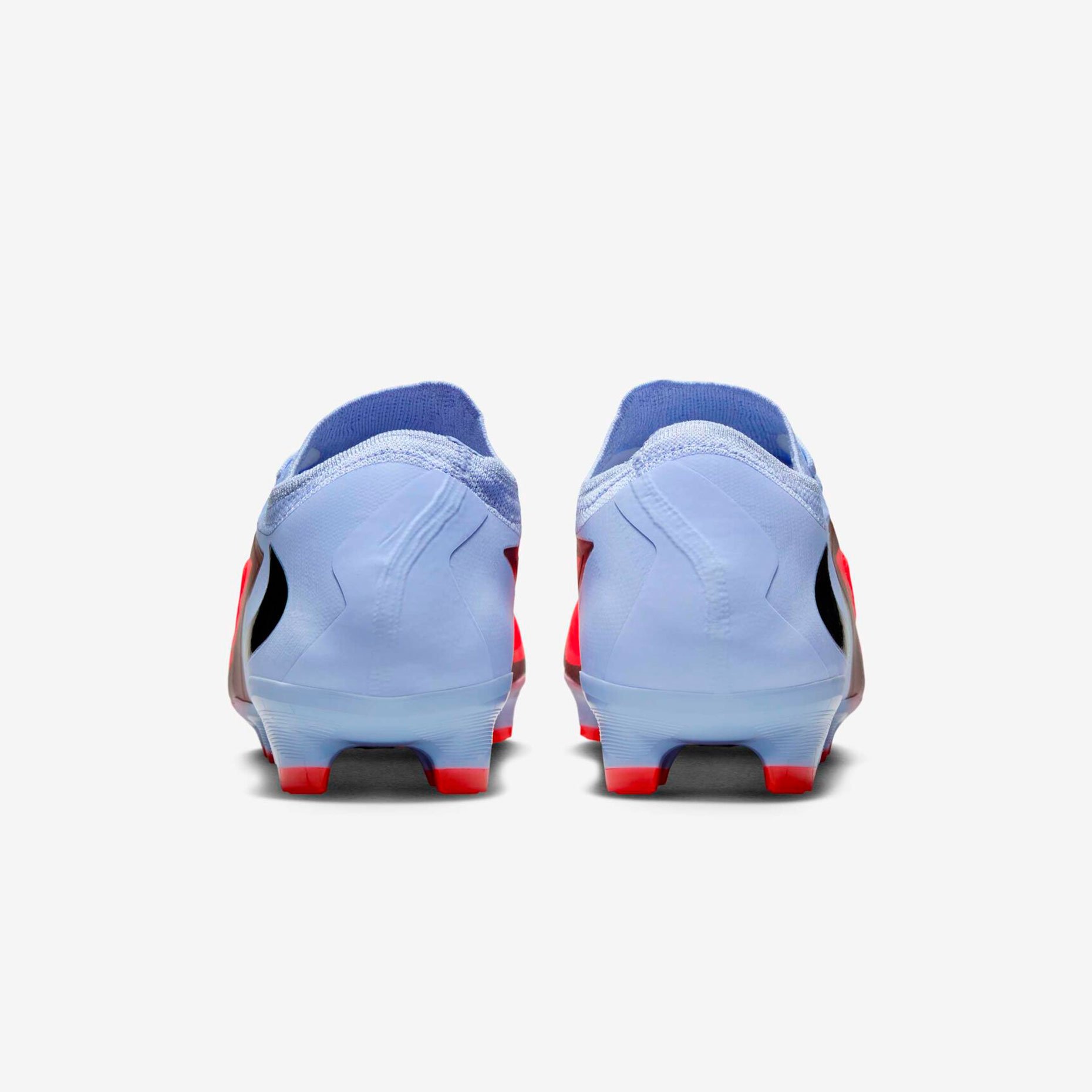 Футбольные бутсы Nike Phantom 6 Low Pro FG Футбольные бутсы Nike Phantom 6 Low Pro FG
