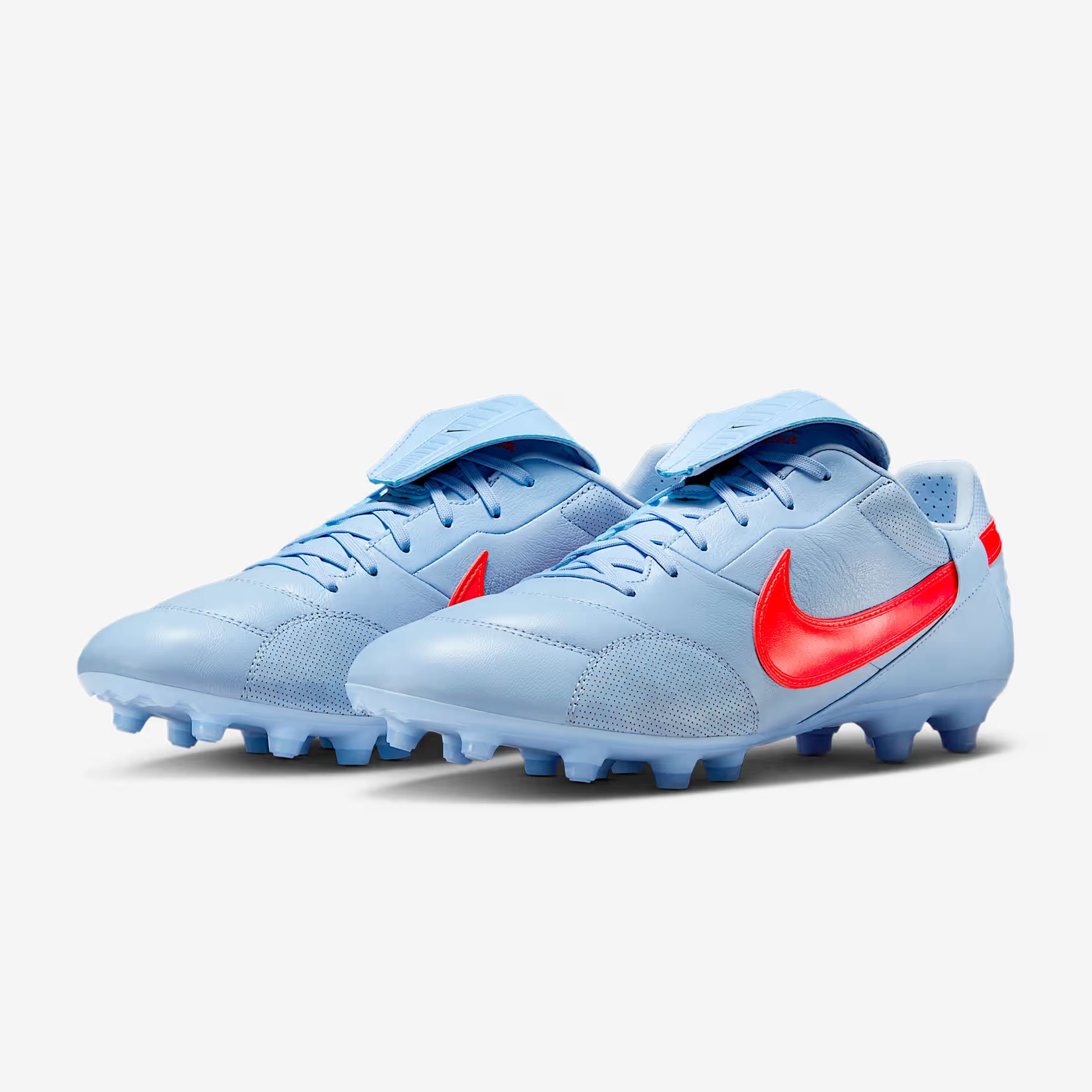 Футбольные бутсы Nike Premier III FG Футбольные бутсы Nike Premier III FG