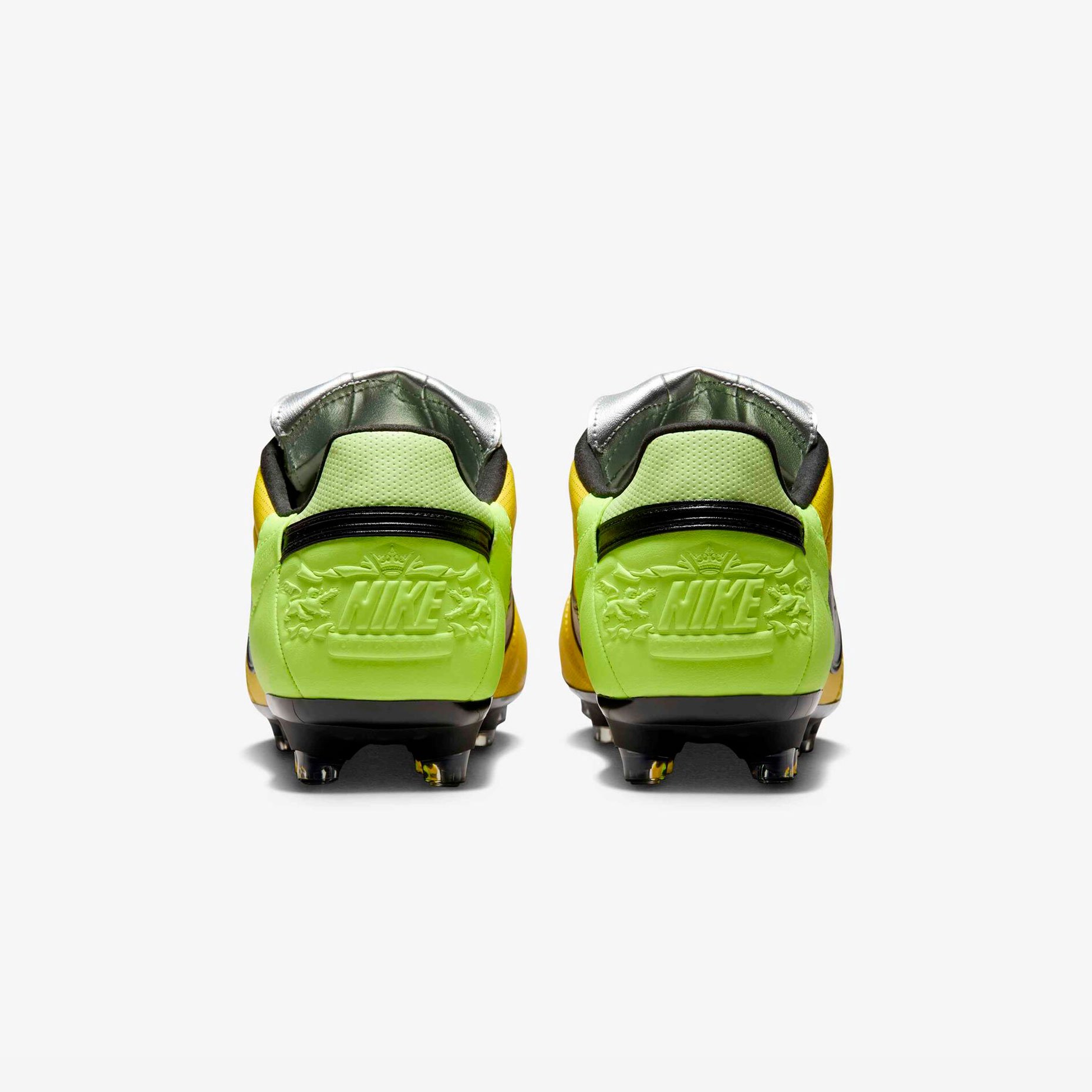 Футбольные бутсы Nike Premier III FG Футбольные бутсы Nike Premier III FG