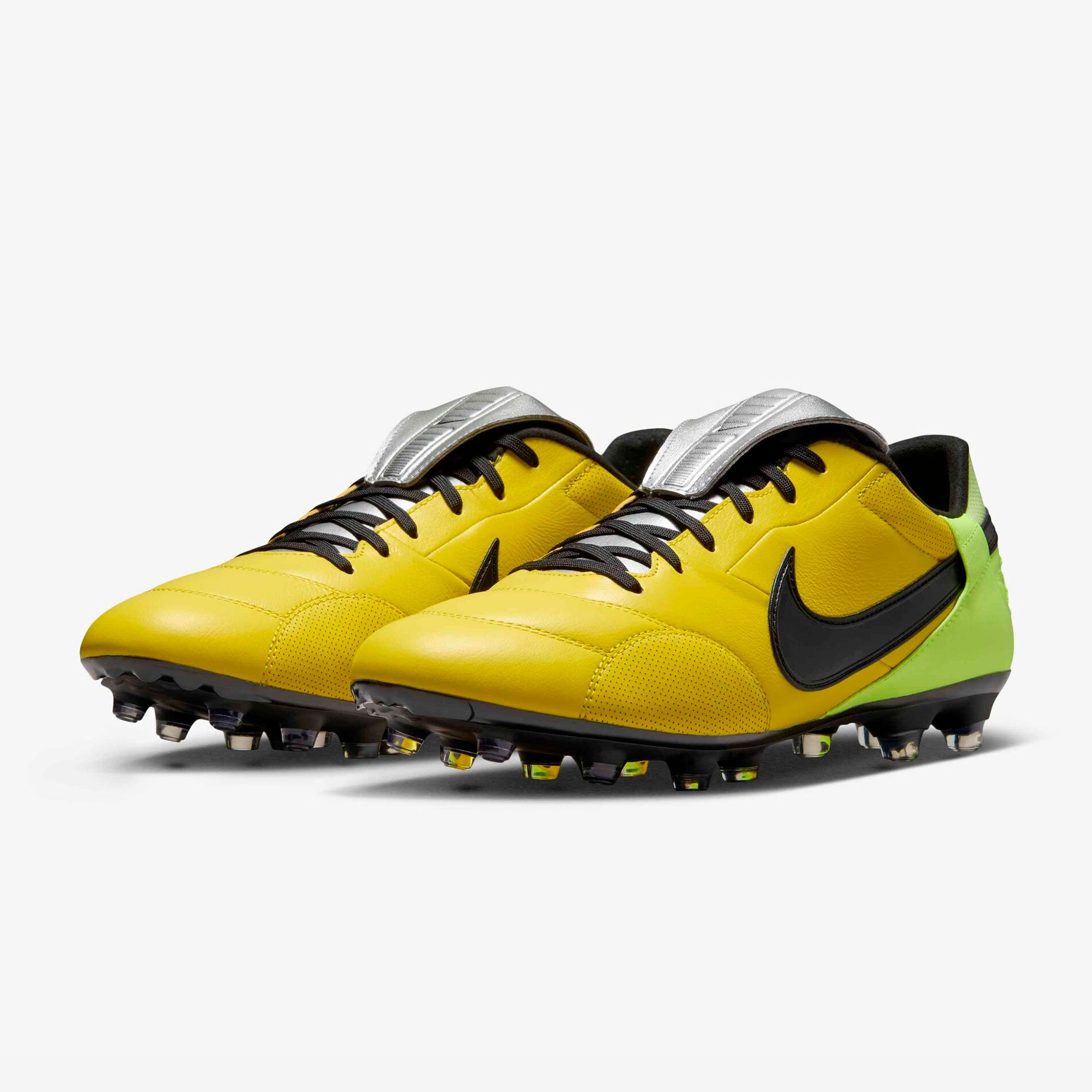 Футбольные бутсы Nike Premier III FG Футбольные бутсы Nike Premier III FG