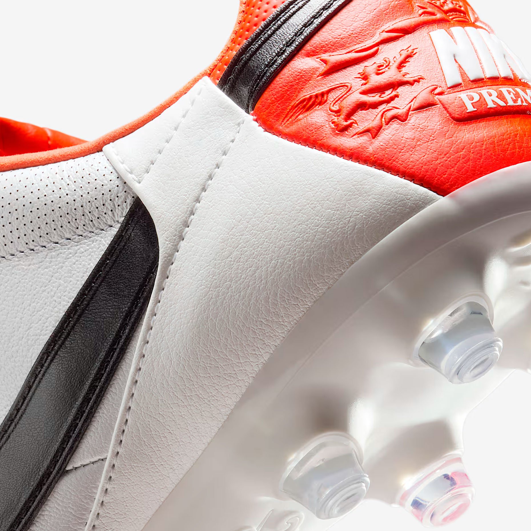 Футбольные бутсы Nike Premier III FG Футбольные бутсы Nike Premier III FG