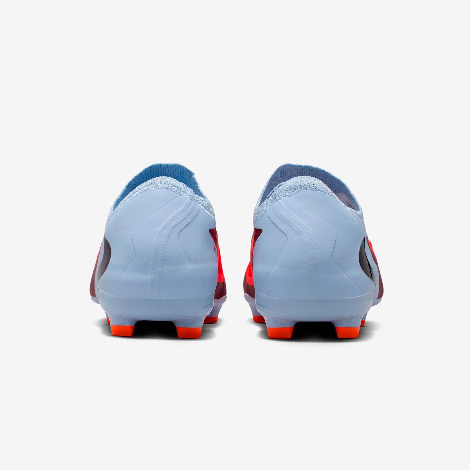 Футбольные бутсы детские Nike Phantom 6 Low Pro FG/MG Футбольные бутсы детские Nike Phantom 6 Low Pro FG/MG