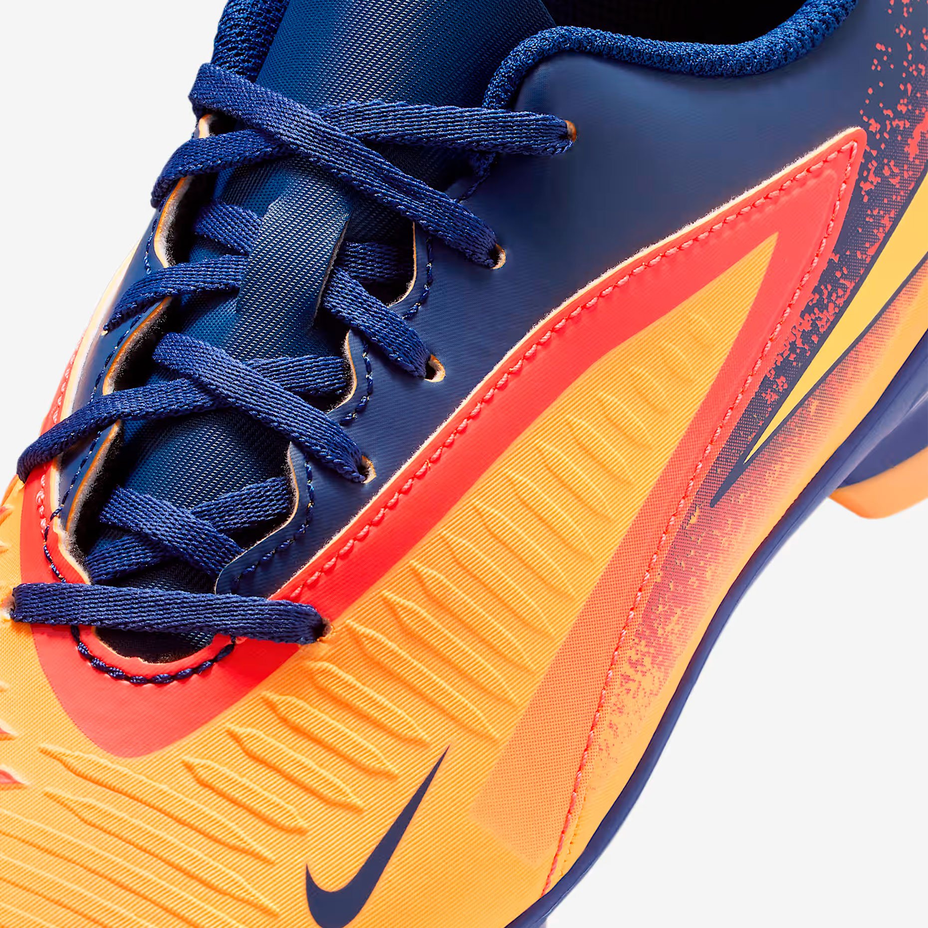 Футбольные бутсы детские Nike Phantom 6 Low Club 'Erling Haaland' FG/MG Футбольные бутсы детские Nike Phantom 6 Low Club 'Erling Haaland' FG/MG