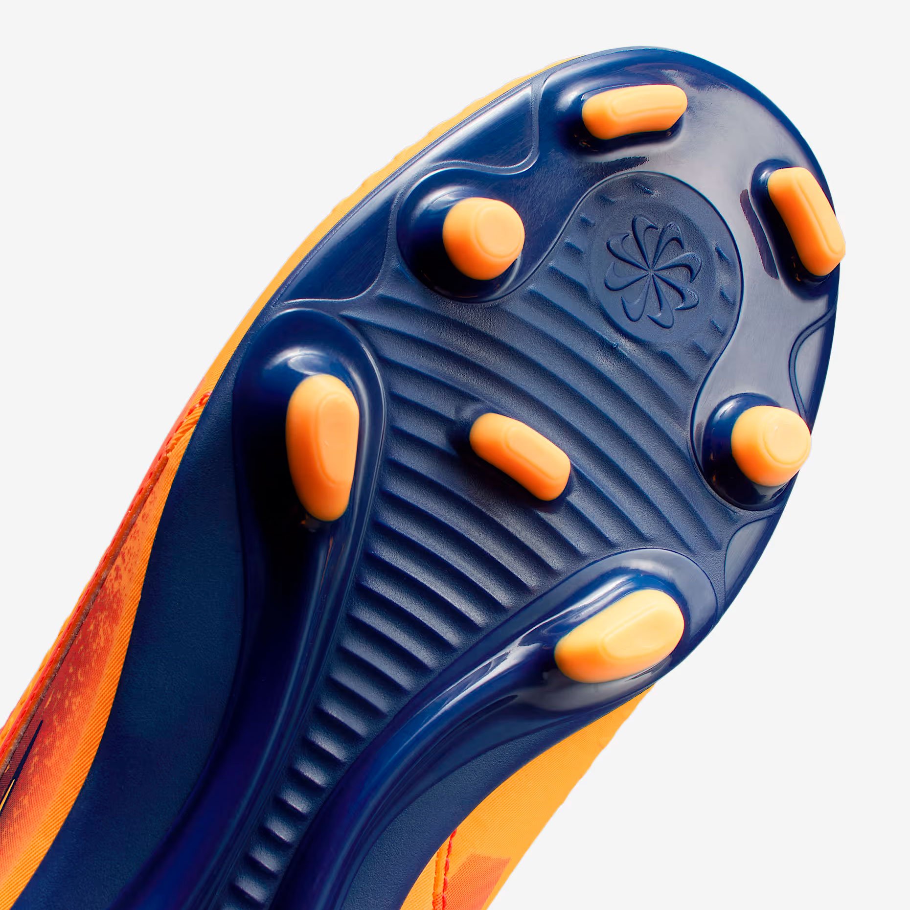 Футбольные бутсы детские Nike Phantom 6 Low Club 'Erling Haaland' FG/MG Футбольные бутсы детские Nike Phantom 6 Low Club 'Erling Haaland' FG/MG