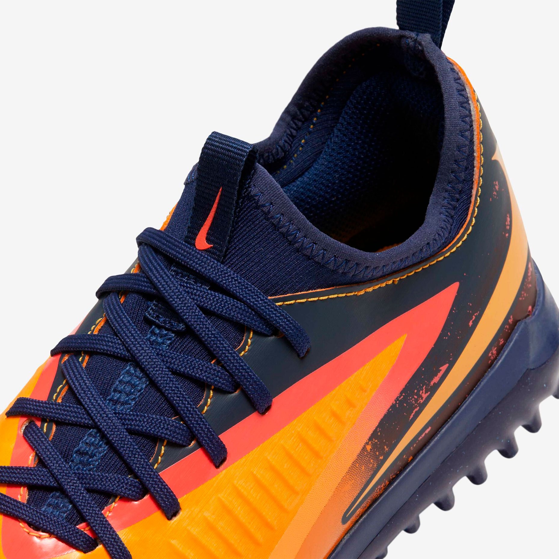 Шиповки детские Nike Phantom 6 Low Academy 'Erling Haaland' TF Шиповки детские Nike Phantom 6 Low Academy 'Erling Haaland' TF