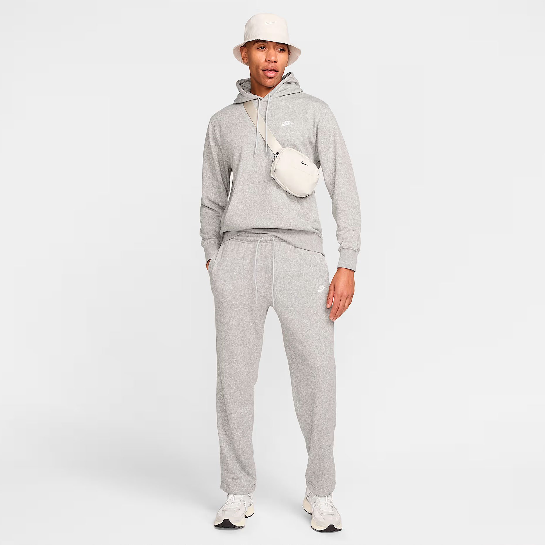Брюки Nike Club French Terry Pants Брюки Nike Club French Terry Pants