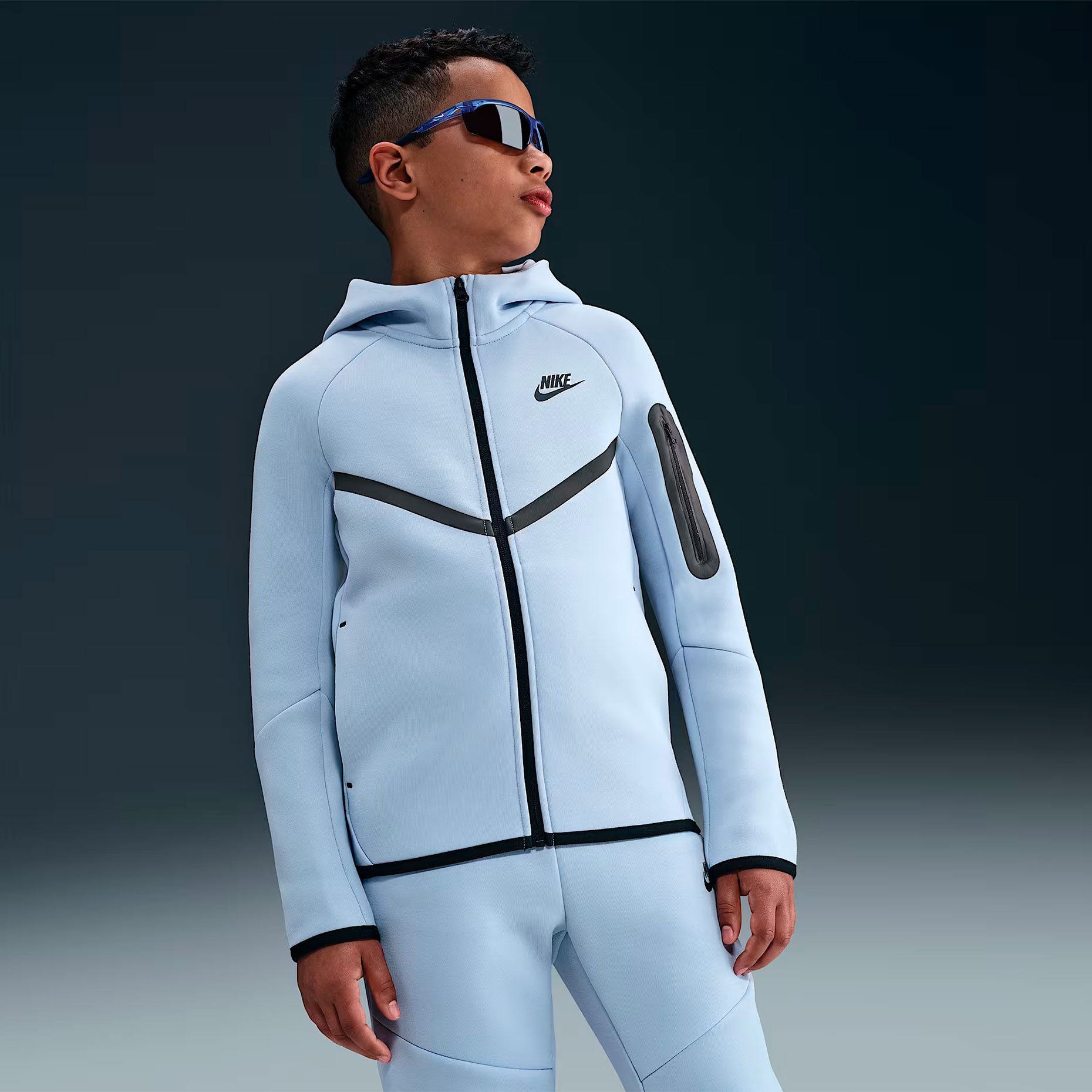 Толстовка детская Nike Tech Fleece Full-Zip Windrunner Hoodie Толстовка детская Nike Tech Fleece Full-Zip Windrunner Hoodie