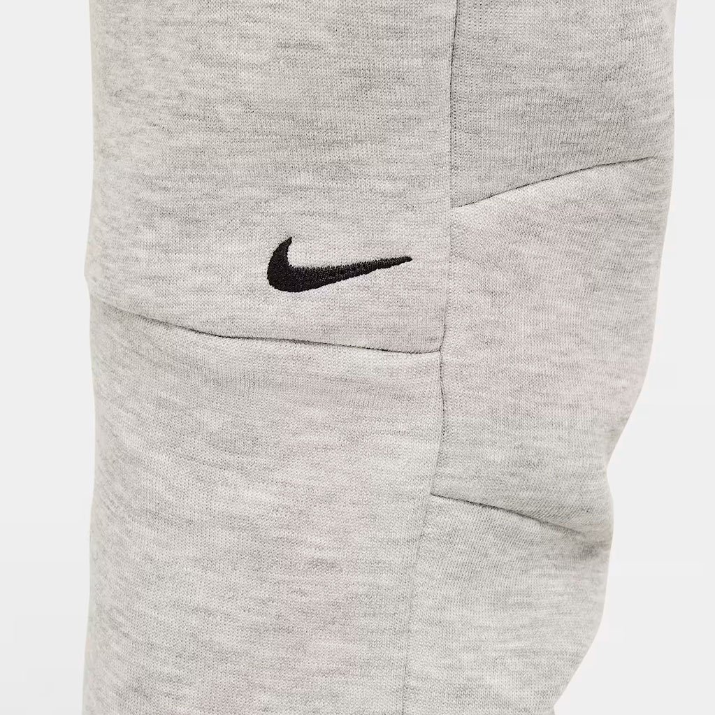 Брюки детские Nike Sportswear Tech Fleece Track Pants Брюки детские Nike Sportswear Tech Fleece Track Pants