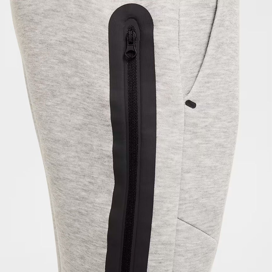 Брюки детские Nike Sportswear Tech Fleece Track Pants Брюки детские Nike Sportswear Tech Fleece Track Pants