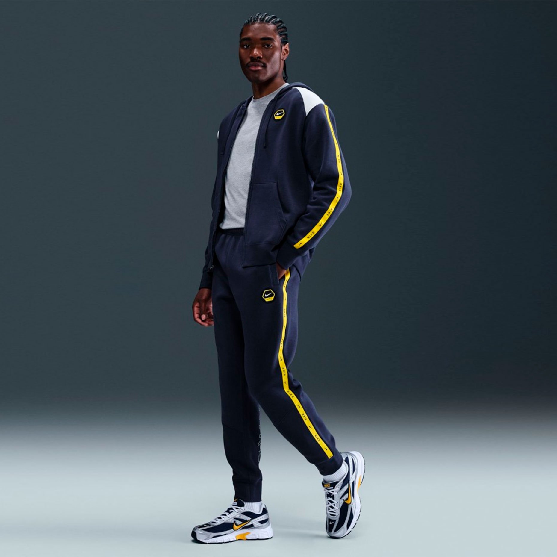 Брюки Nike Sportswear Club Fleece Pants Брюки Nike Sportswear Club Fleece Pants