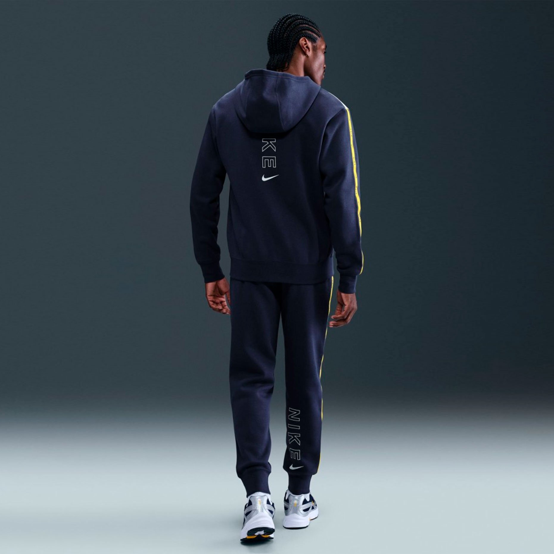 Брюки Nike Sportswear Club Fleece Pants Брюки Nike Sportswear Club Fleece Pants