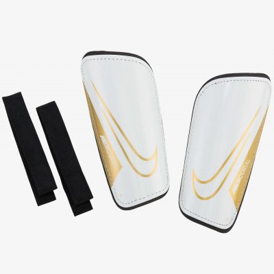Щитки Nike Mercurial Hardshell Щитки Nike Mercurial Hardshell