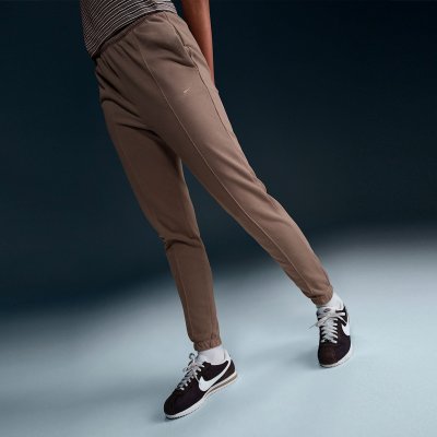 Брюки женские Nike Chill Terry Jogger