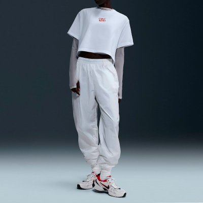 Футболка женская Nike Sportswear Crop Tee