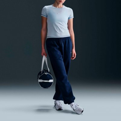 Футболка женская Nike Sportswear Chill Knit Slim Cropped Tee