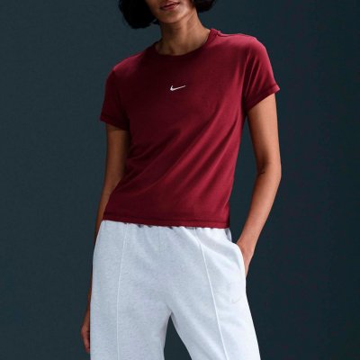 Футболка женская Nike Sportswear Chill Knit Slim Cropped Tee