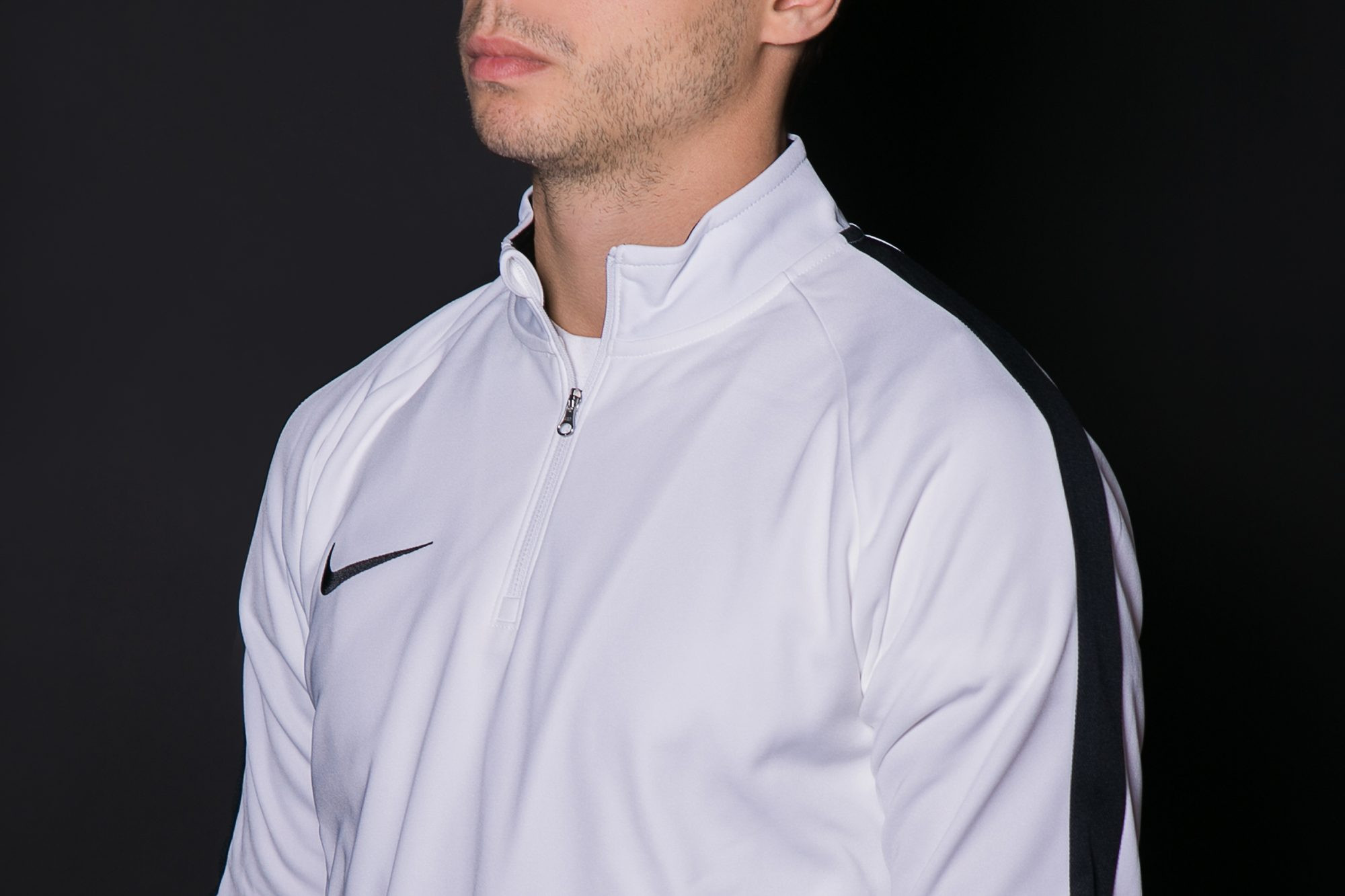 Nike academy 18 training top discount